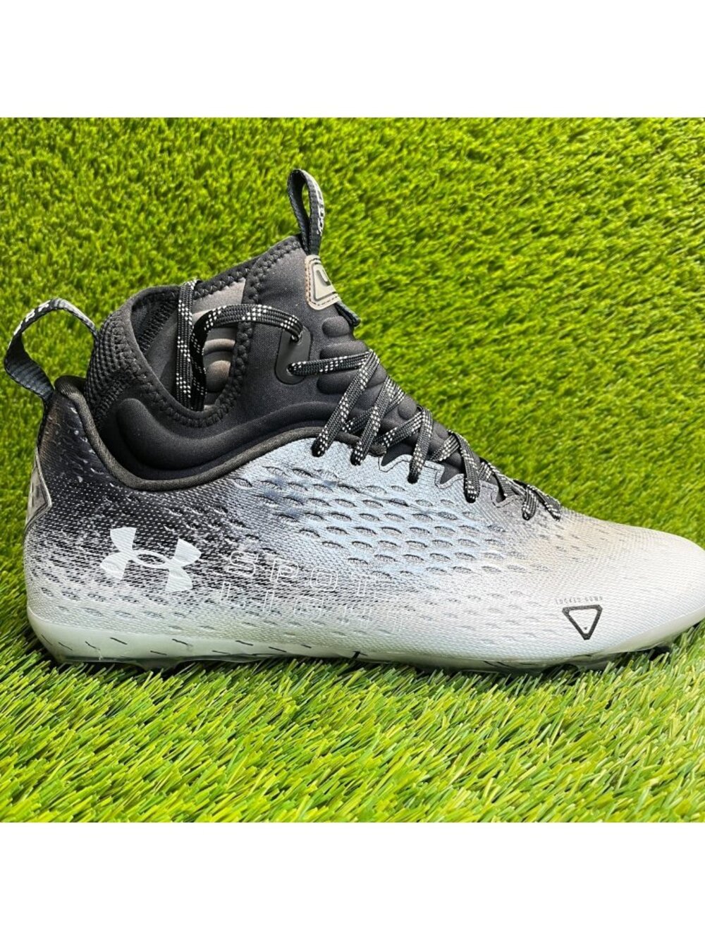 Under Armour Spotlight Lux MC 2.0 Mens Size 13 Black White Football Cleats